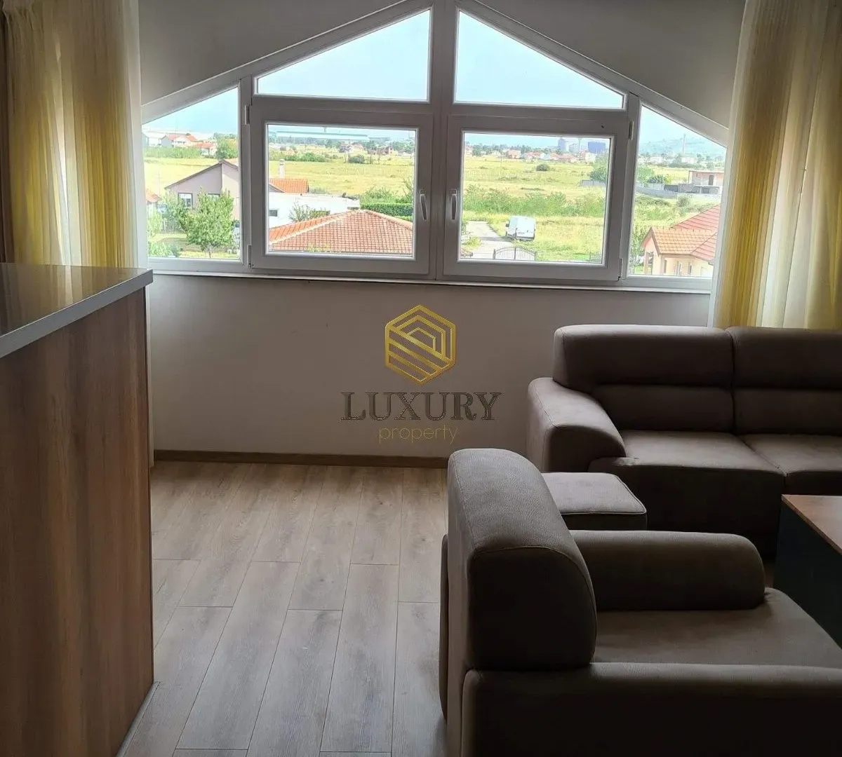 Izdavanje, trosoban stan, 76m², Donja Gorica, Podgorica