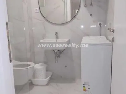 Rent, two bedroom apartment, 64m², Budva, Crna Gora - image 24