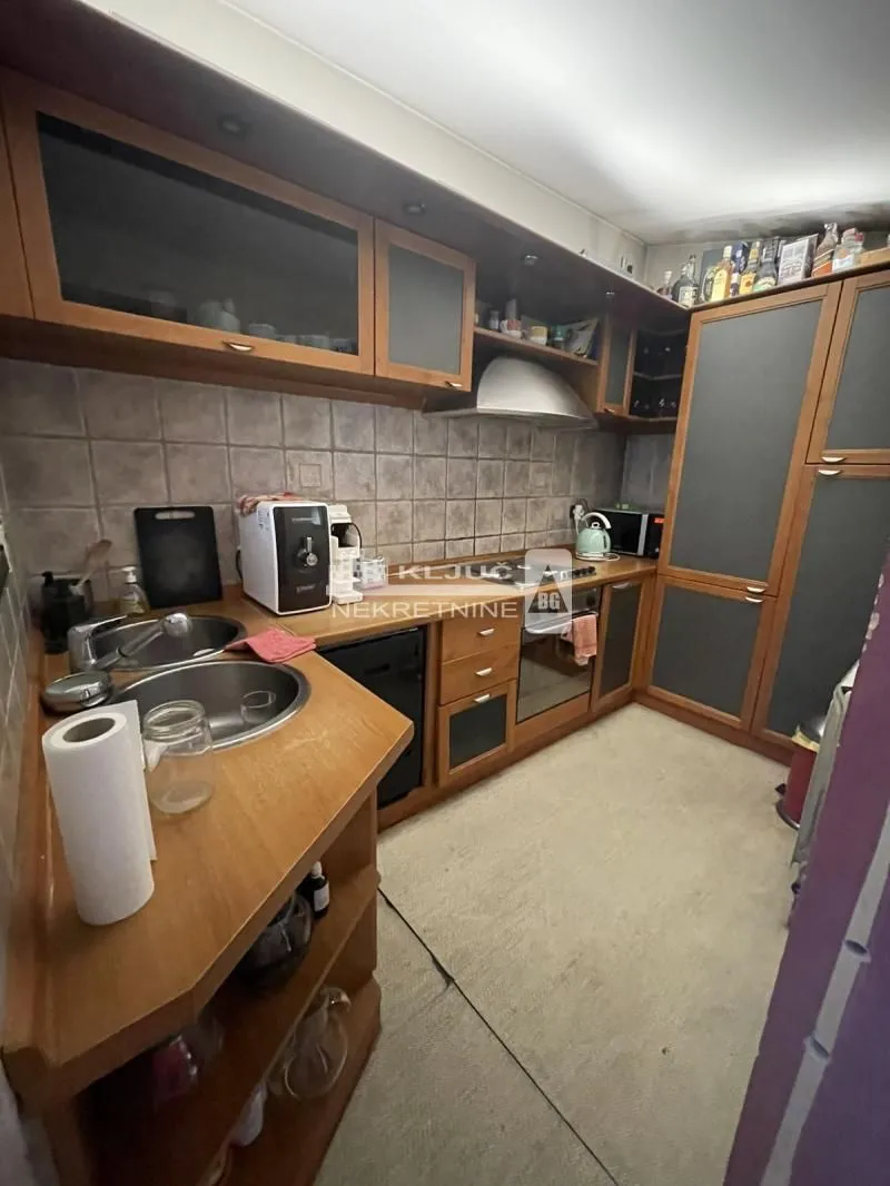 Prodaja, dvosoban stan, 113m², Vračar Sve Podlokacije, Beograd