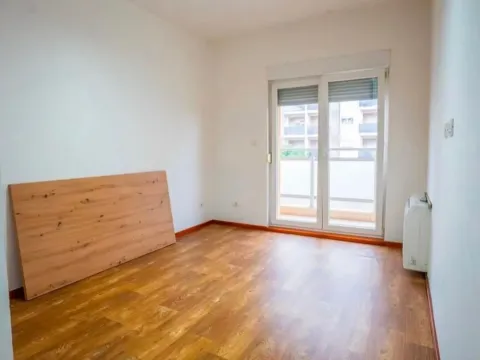 Izdavanje, trosoban stan, 110m², City Kvart, Podgorica - image 7