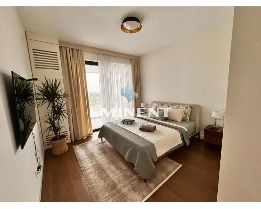 Rent, four bedroom apartment, 140m², Savski Venac, Beograd