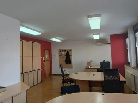 Rent, office space, 43m², Voždovac Sve Podlokacije, Beograd - image 4