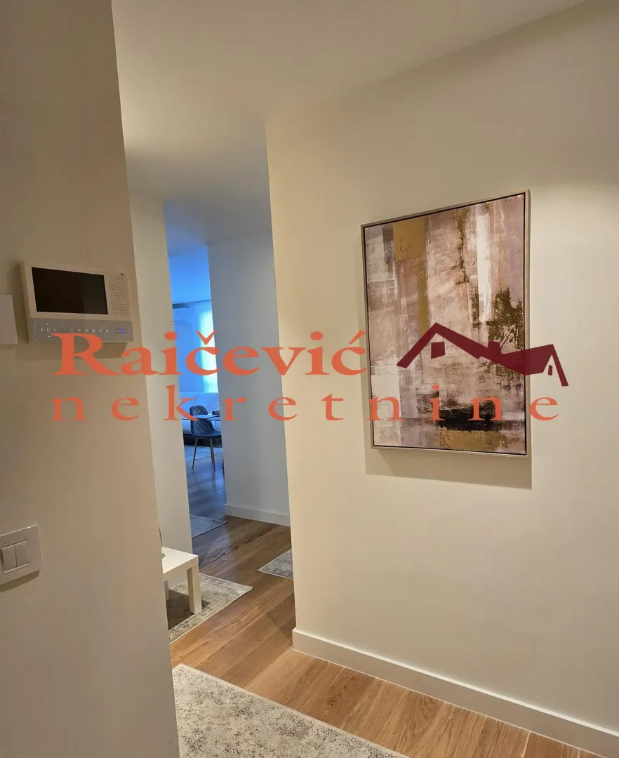 Sale, three bedroom apartment, 77m², Savski Venac, Beograd