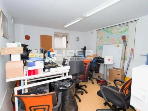 Izdavanje, stan, 43m², Stari Grad, Beograd - image 3