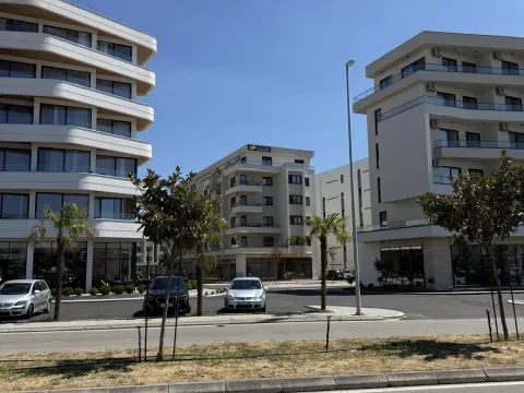 Sale, one bedroom apartment, 47m², Ulcinj, Crna Gora - image 4