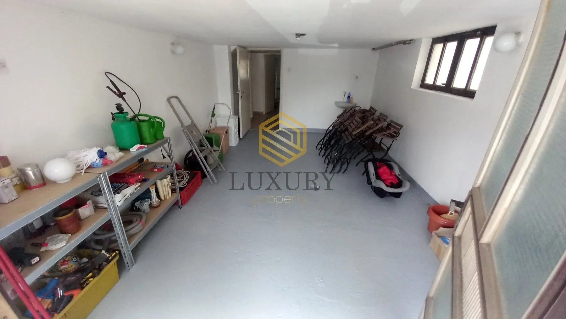 Rent, house, 100m², Tološi, Podgorica