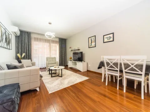 Izdavanje, jednosoban stan, 60m², Master Kvart, Podgorica - image 2