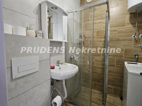 Rent, one bedroom apartment, 31m², Ledine, Beograd - image 7