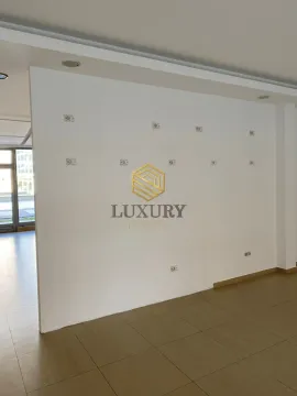 Rent, three bedroom apartment, 145m², City Kvart, Podgorica - image 3