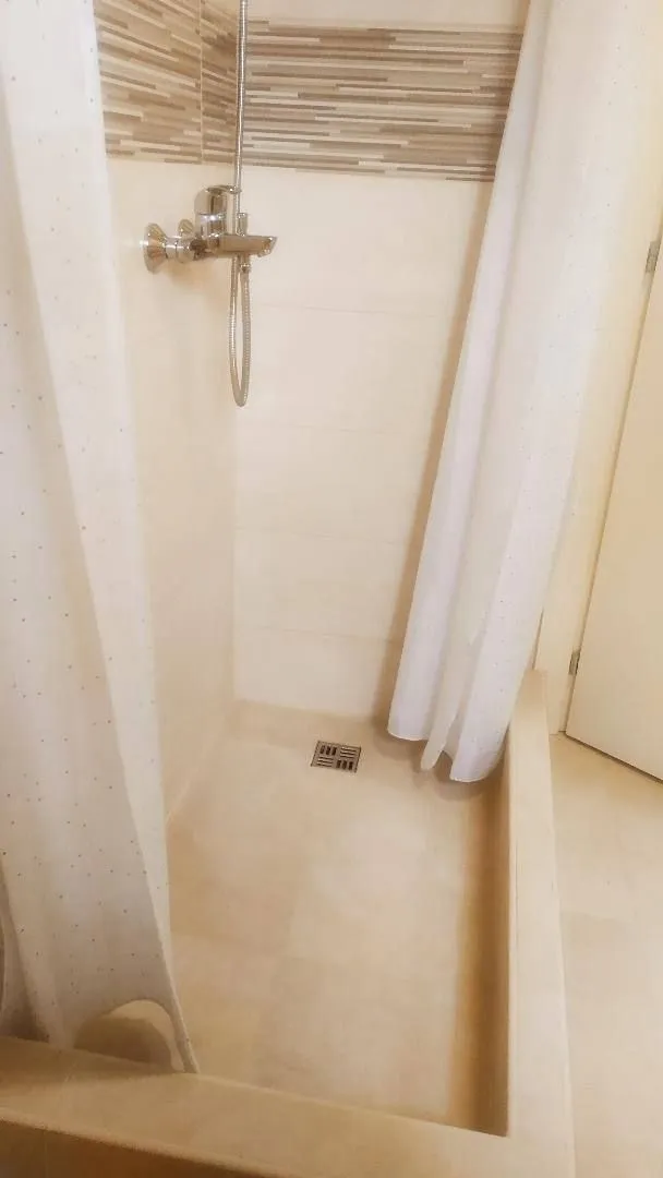 Izdavanje, dvosoban stan, 90m², Gorica C, Podgorica