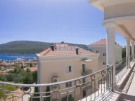 Sale, three bedroom apartment, 225m², Đenovići, Herceg Novi - image 10