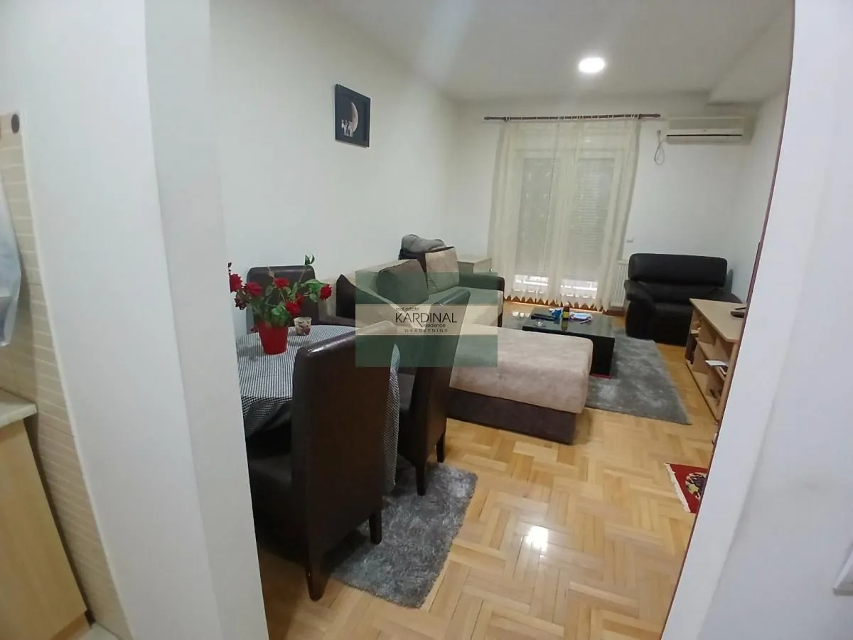 Prodaja, jednosoban stan, 44m², Centar, Jagodina
