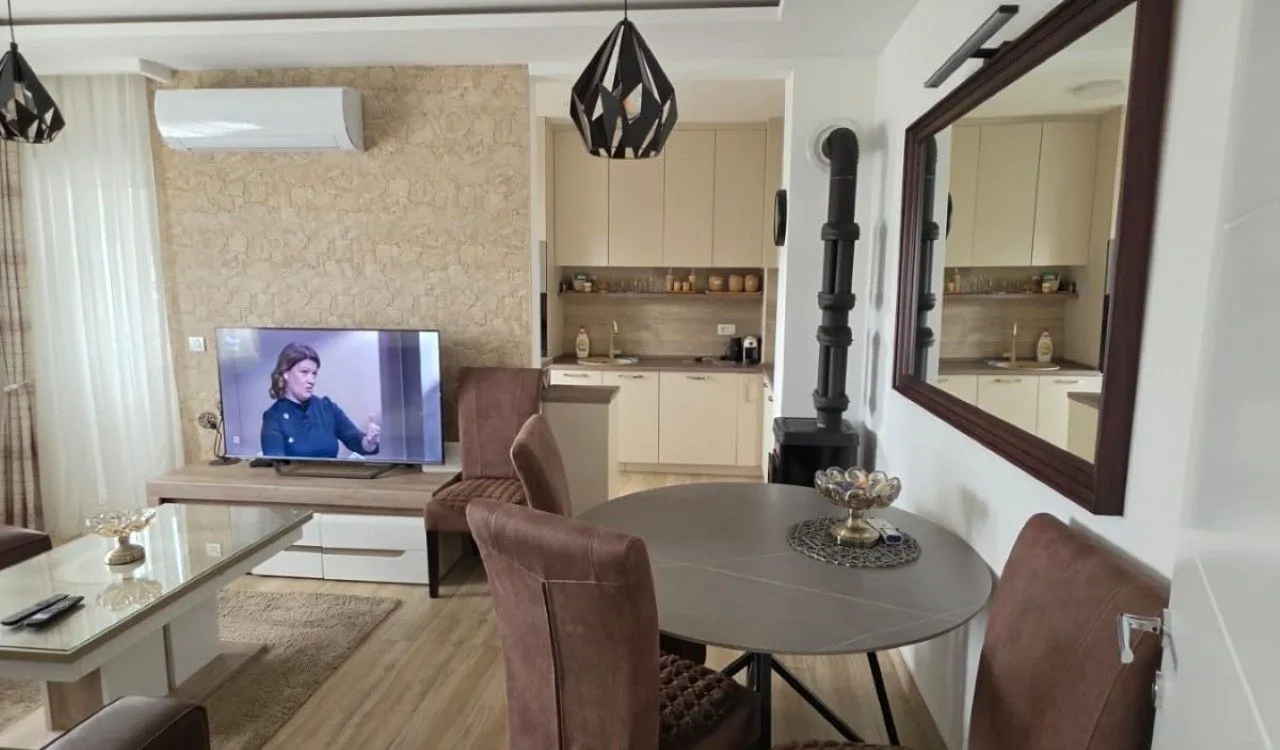 Prodaja, dvosoban stan, 57m², Centar, Žabljak
