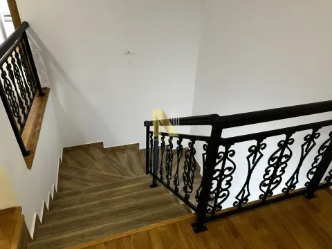 Prodaja, četvorosoban stan, 80m², Mišeluk, Petrovaradin - image 9