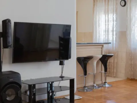 Sale, two bedroom apartment, 100m², Bar, Crna Gora - image 2