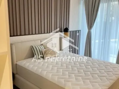 Rent, three bedroom apartment, 145m², Neimar, Vračar Sve Podlokacije - image 8