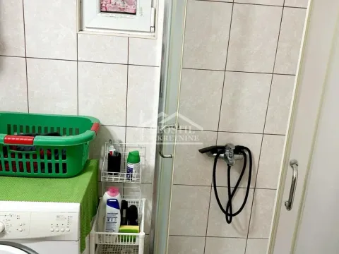 Izdavanje, jednosoban stan, 33m², Uciteljsko Naselje, Zvezdara Sve Podlokacije - image 5
