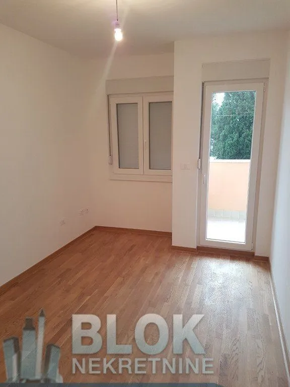 Izdavanje, jednosoban stan, 47m², City Kej, Podgorica
