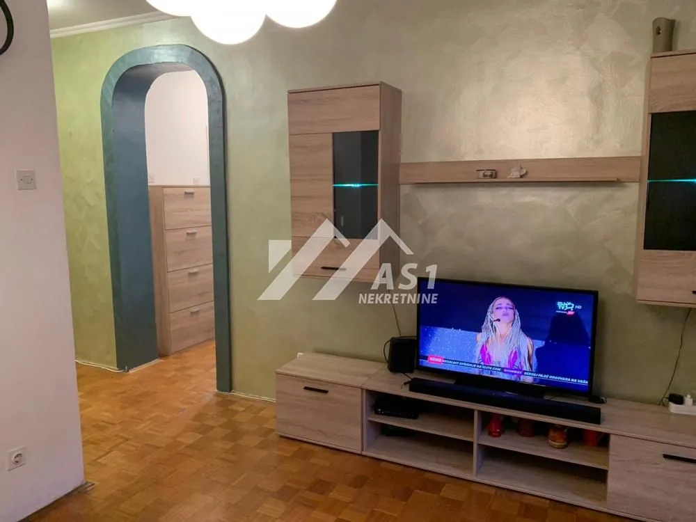 Izdavanje, dvosoban stan, 54m², Sajam, Novi Sad Sve Podlokacije