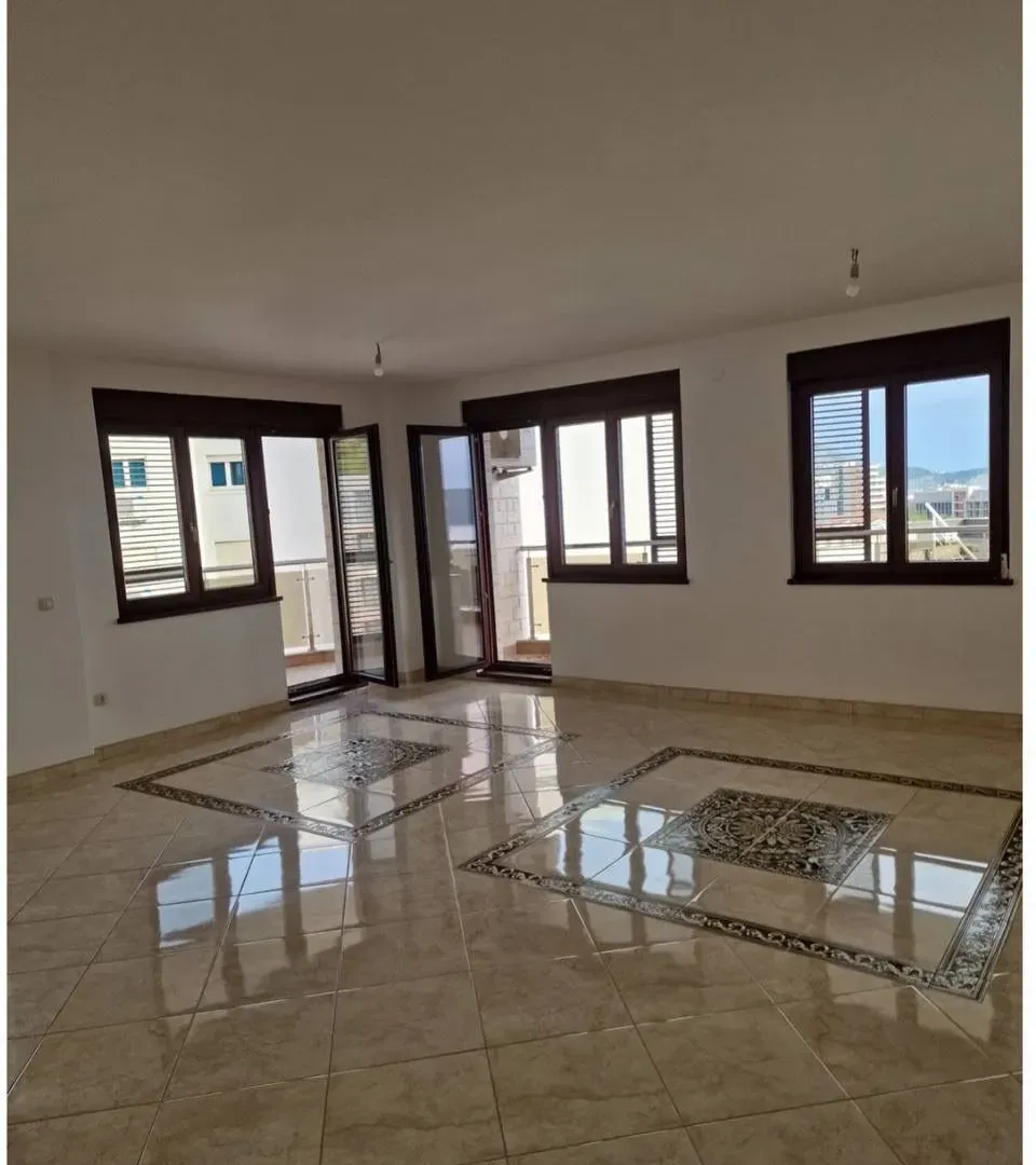 Sale, one bedroom apartment, 58m², Bečići, Budva