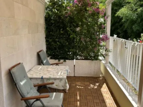 Izdavanje, jednosoban stan, 50m², Donja Lastva, Tivat - image 8