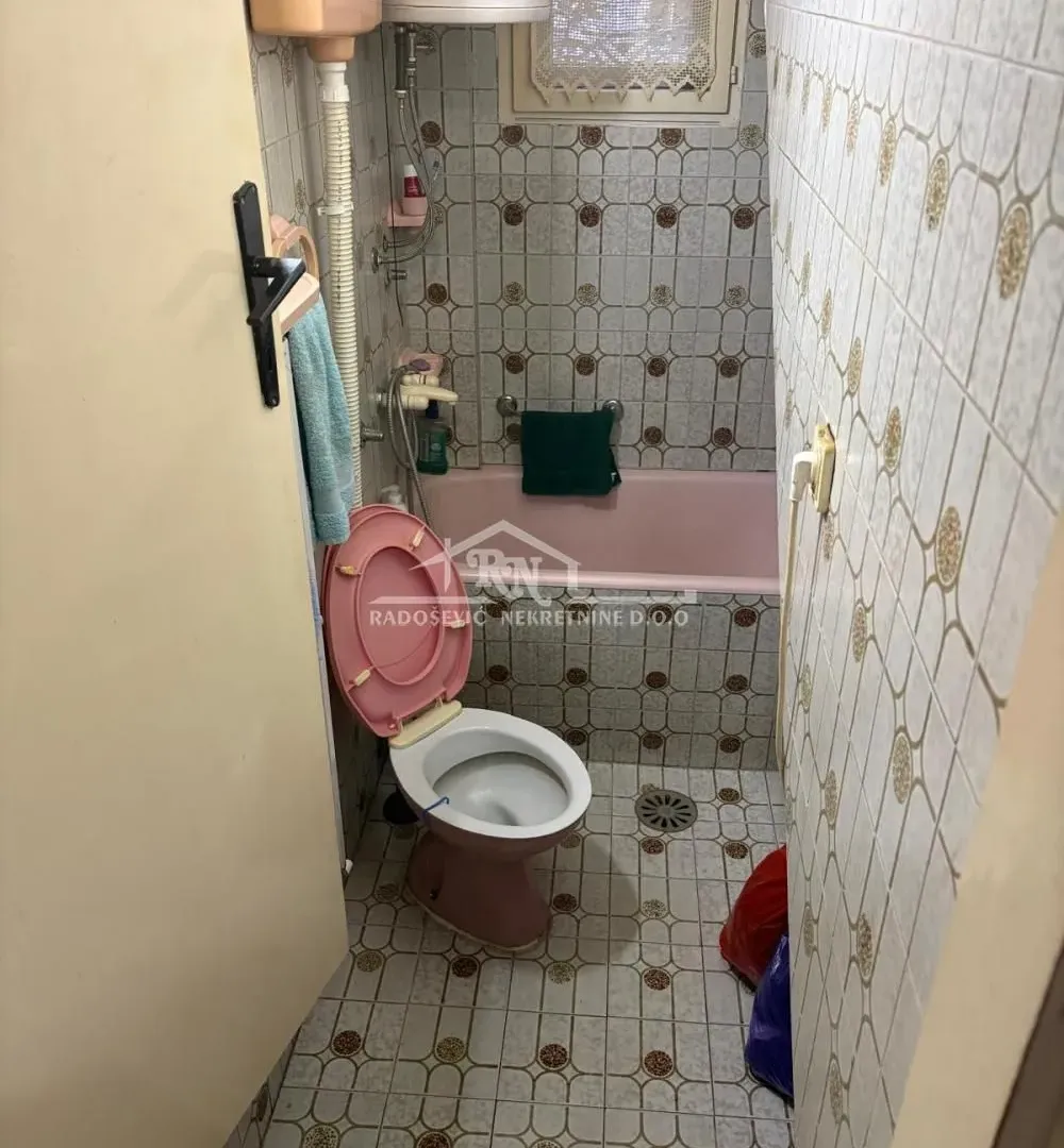 Prodaja, kuća, 215m², Lisović, Barajevo