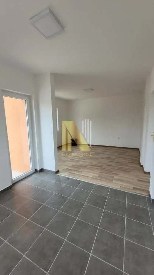 Prodaja, kuća, 105m², Petrovaradin, Novi Sad