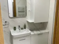 Izdavanje, jednosoban stan, 47m², New City, Podgorica - image 6