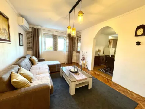 Izdavanje, dvosoban stan, 80m², Zabjelo, Podgorica - image 2