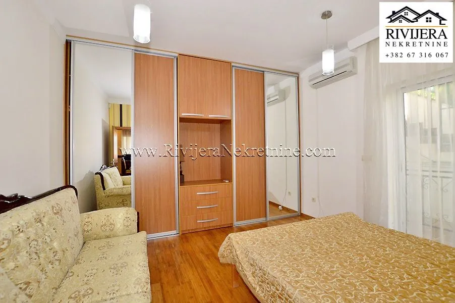 Prodaja, četvorosoban stan, 107m², Đenovići, Herceg Novi