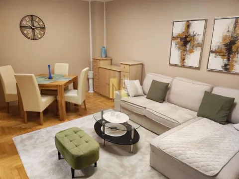 Izdavanje, dvosoban stan, 45m², Novi Sad, Srbija - image 2