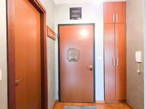 Izdavanje, jednosoban stan, 53m², City Kvart, Podgorica - image 7