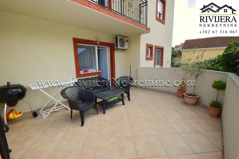 Prodaja, dvosoban stan, 85m², Đenovići, Herceg Novi