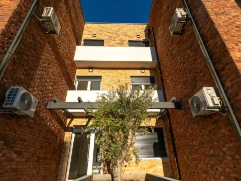 Prodaja, jednosoban stan, 46m², Podgorica, Crna Gora - image 9