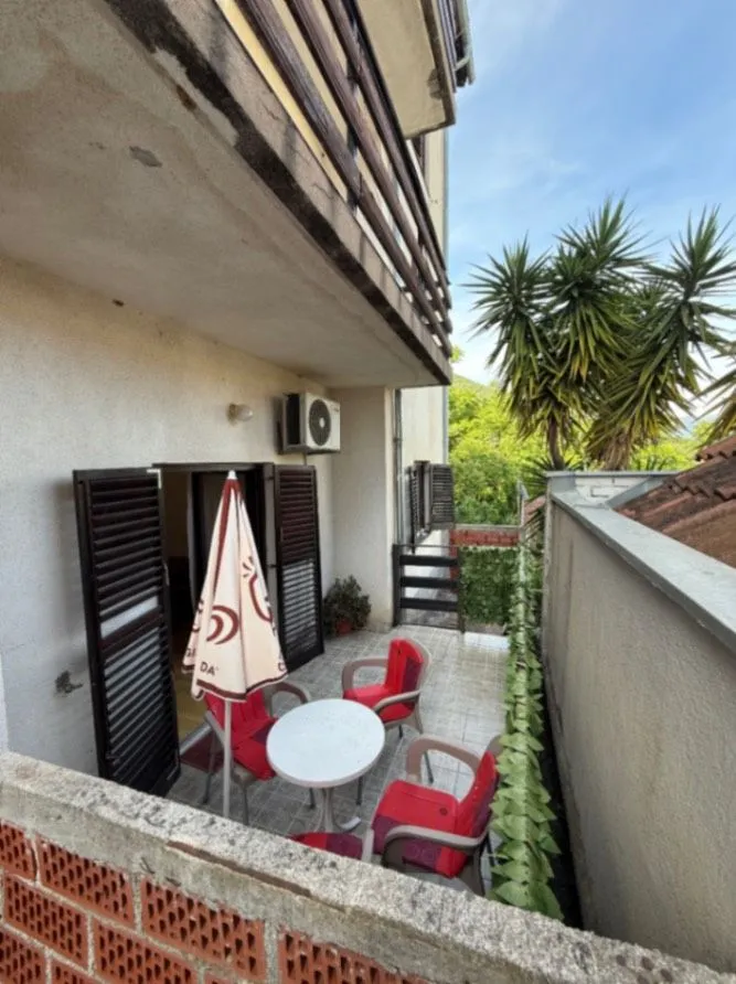 Prodaja, dvosoban stan, 47m², Baošići, Herceg Novi
