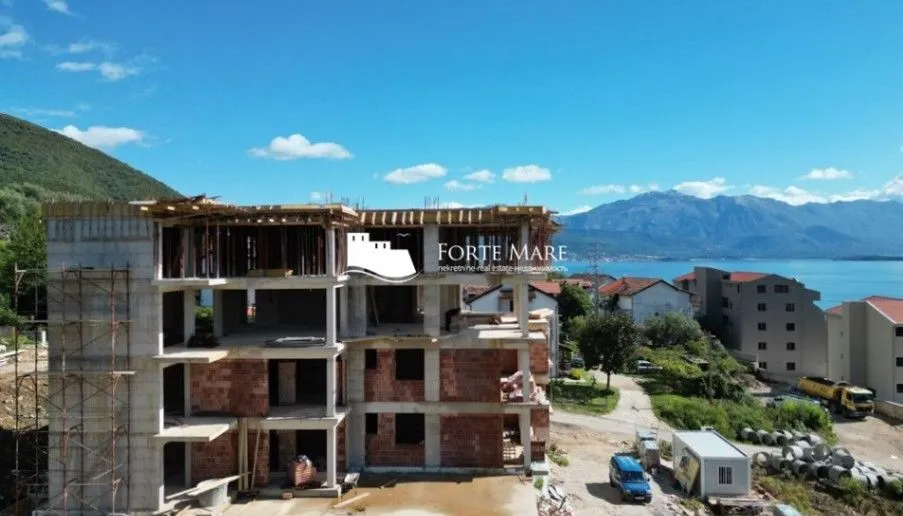 Prodaja, jednosoban stan, 46m², Đenovići, Herceg Novi