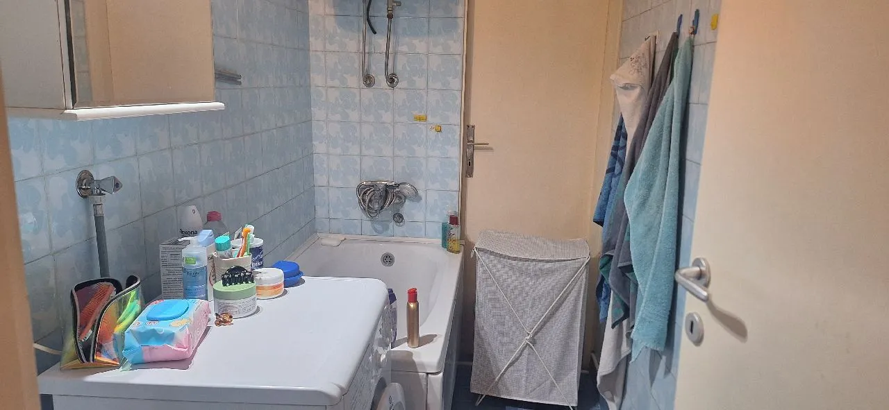 Prodaja, dvosoban stan, 67m², Kanarevo Brdo, Beograd