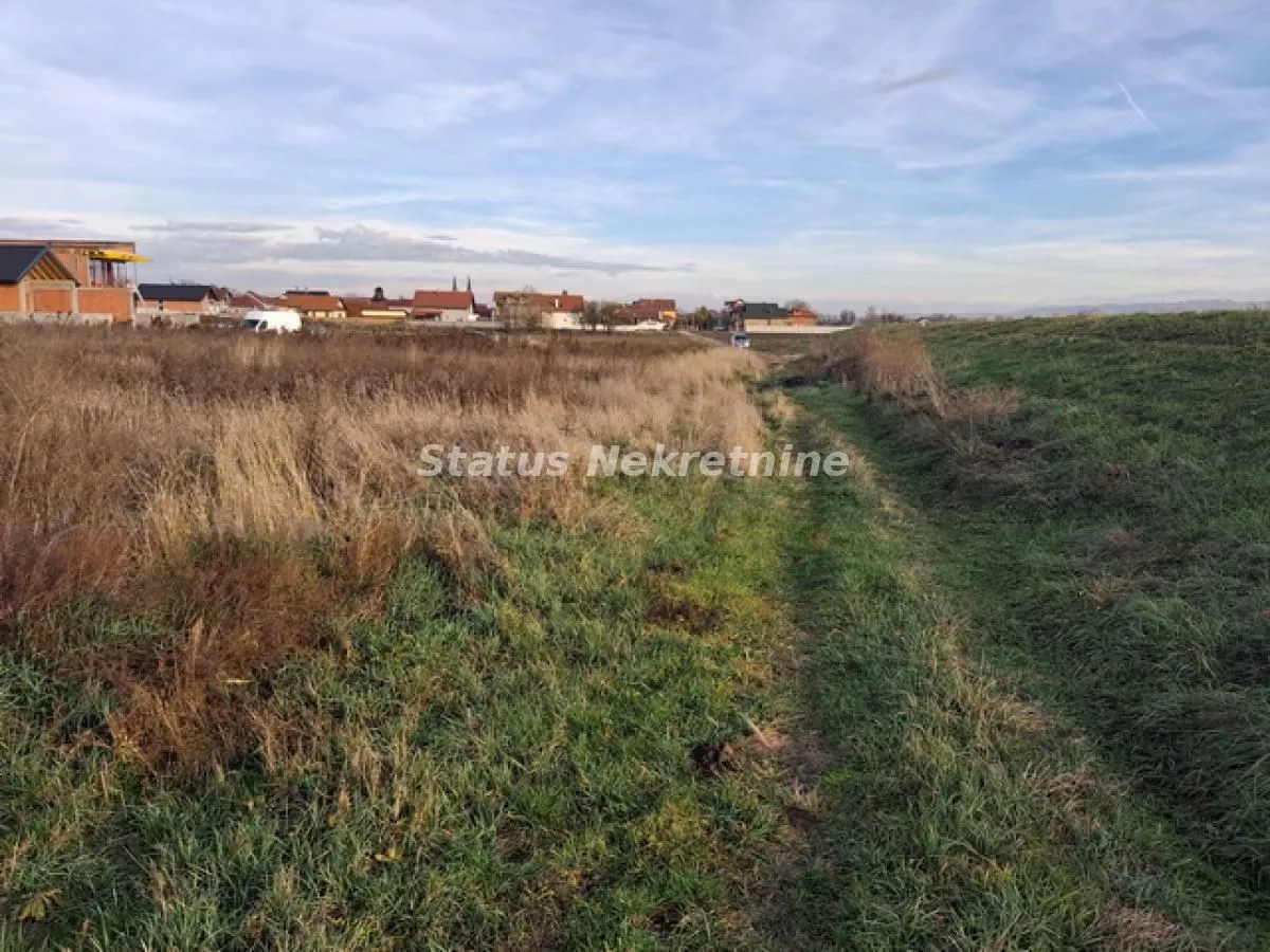 Prodaja, plac, 570m², Futog, Novi Sad Sve Podlokacije
