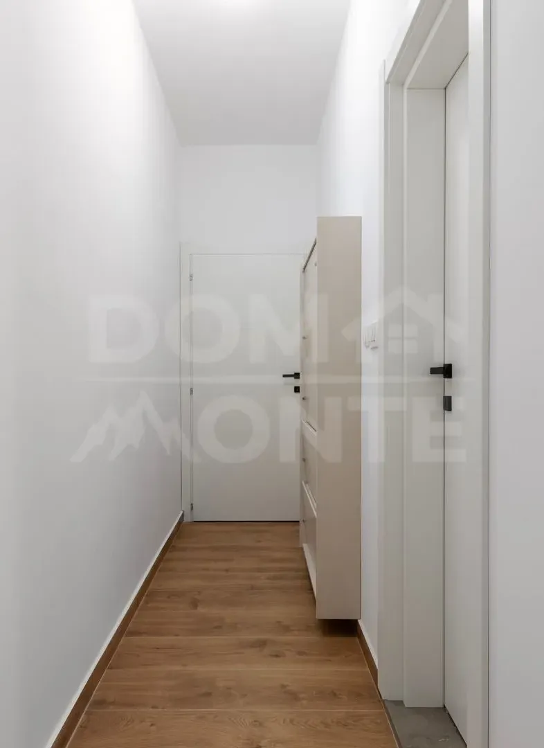 Izdavanje, jednosoban stan, 75m², Seljanovo, Tivat