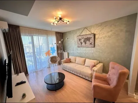 Izdavanje, trosoban stan, 85m², Savski Venac, Beograd - image 2