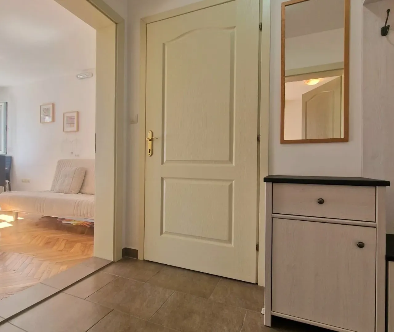 Sale, one bedroom apartment, 48m², Petrovac, Budva