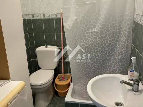 Izdavanje, jednosoban stan, 30m², Sajam, Novi Sad Sve Podlokacije - image 8