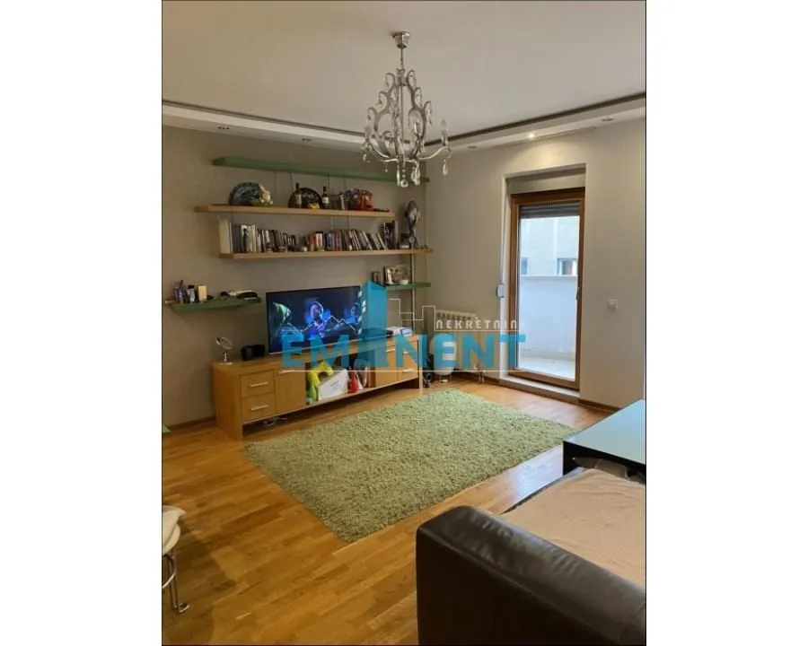 Izdavanje, dvosoban stan, 63m², Stari Grad, Beograd