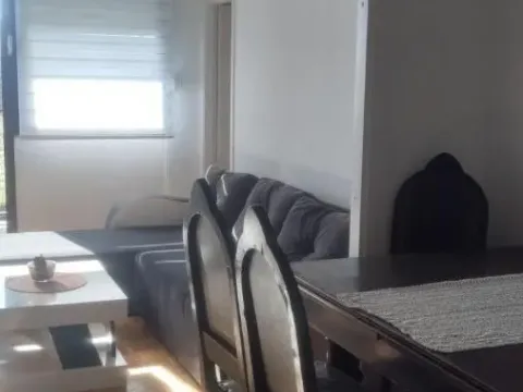 Izdavanje, jednosoban stan, 38m², Borča 1, Borča Sve Podlokacije - image 3