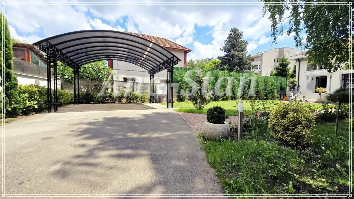 Rent, house, 290m², Voždovac Sve Podlokacije, Beograd