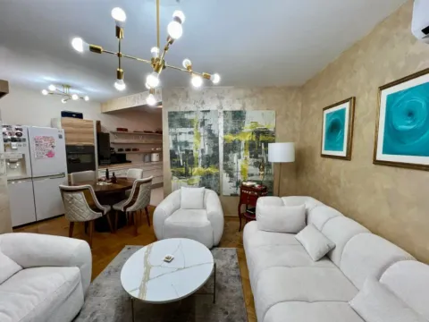 Prodaja, jednosoban stan, 49m², Stari Aerodrom, Podgorica - image 4