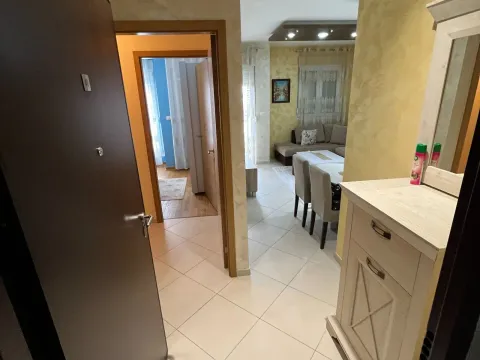 Rent, two bedroom apartment, 70m², City Kvart, Podgorica - image 2