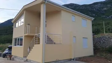 Rent, three bedroom apartment, 90m², Sutomore, Bar - image 9