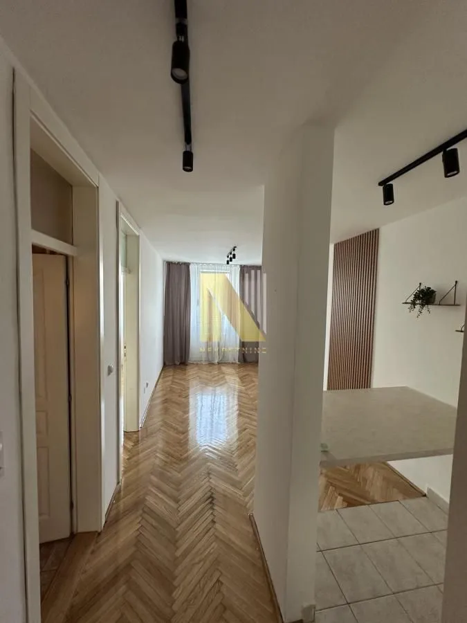 Prodaja, jednosoban stan, 35m², Bulevar Oslobodjenja, Novi Sad Sve Podlokacije