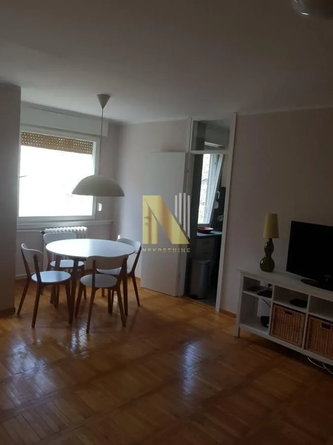 Izdavanje, dvosoban stan, 52m², Liman 4, Novi Sad Sve Podlokacije